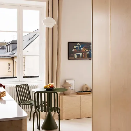 Superbe Design Au Coeur De Versailles, A Pied * Versailles